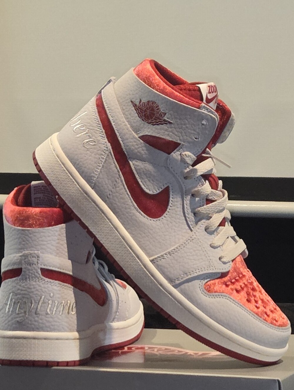 Air Jordan 1 High Zoom CMFT 2 "Valentine's Day" (2023) (SKU: DV1304-106)